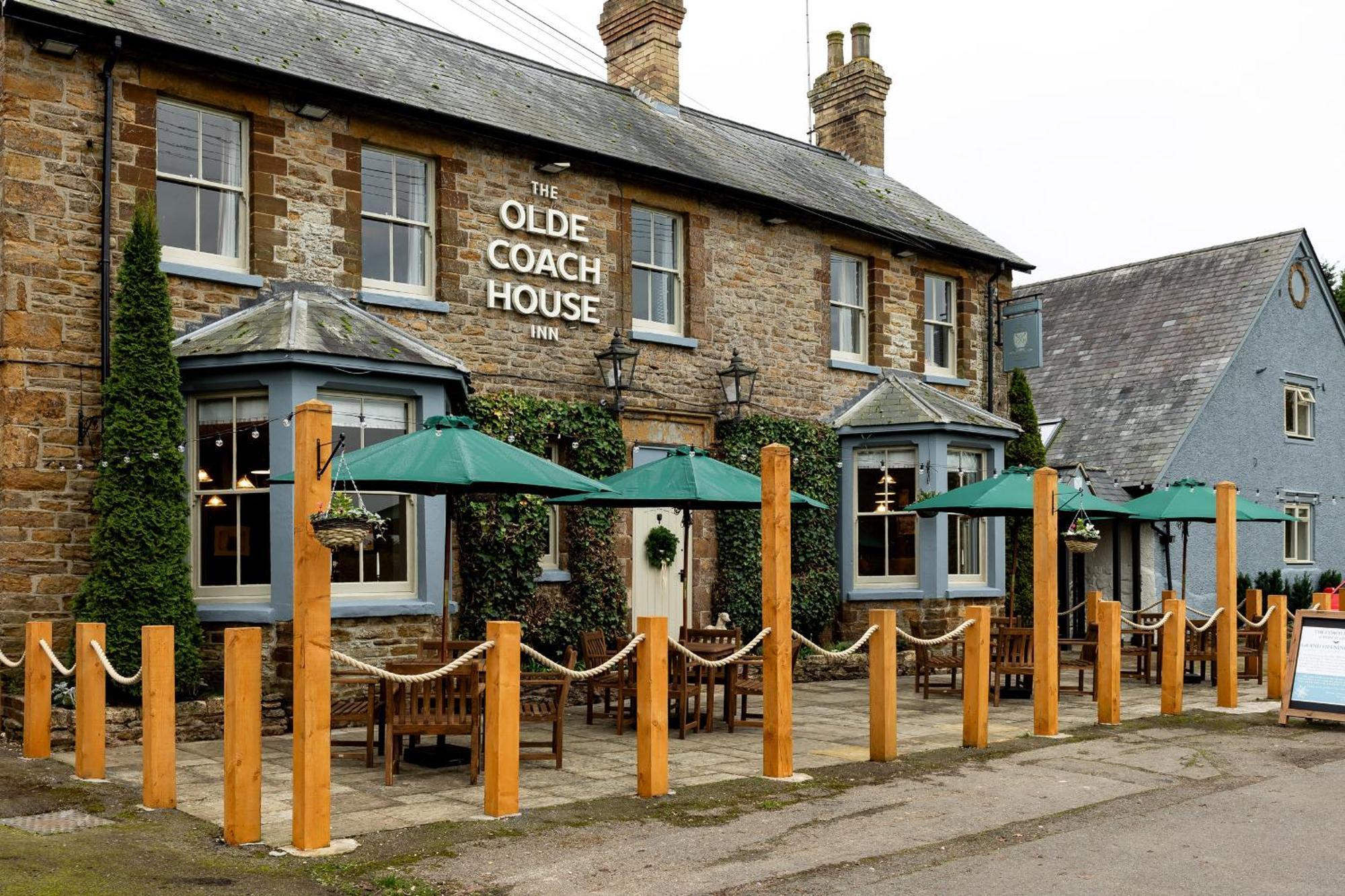 The Olde Coach House Inn Ashby Saint Ledgers Buitenkant foto