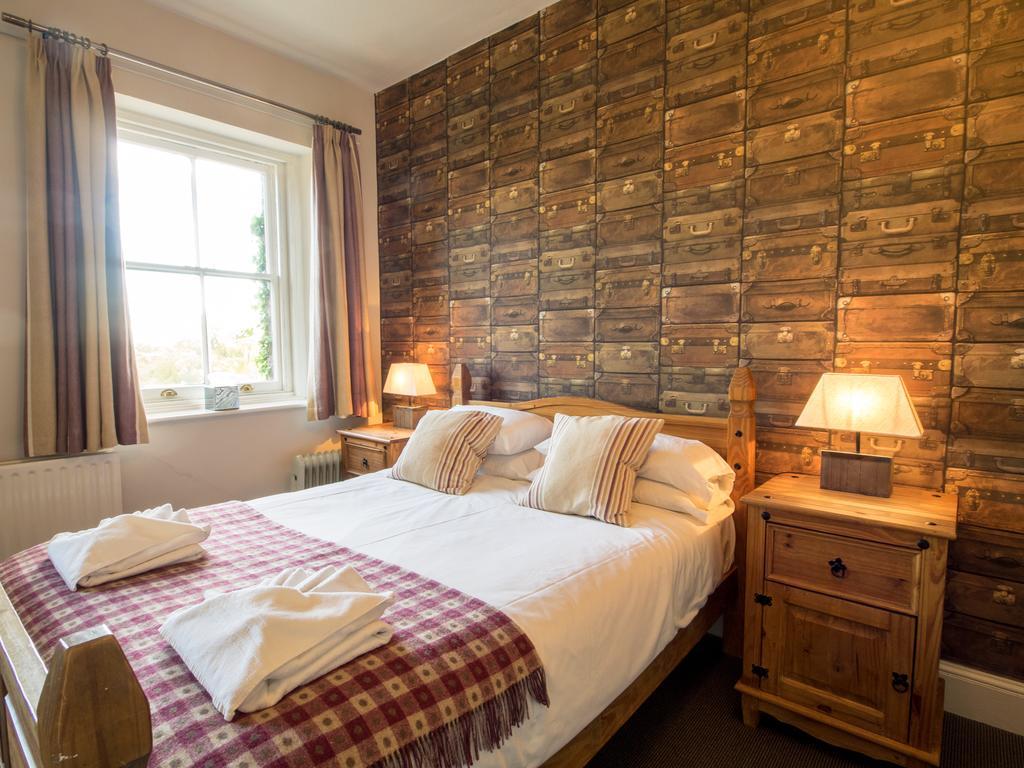 The Olde Coach House Inn Ashby Saint Ledgers Buitenkant foto