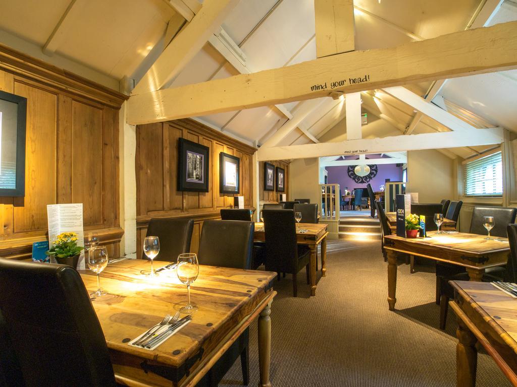 The Olde Coach House Inn Ashby Saint Ledgers Buitenkant foto
