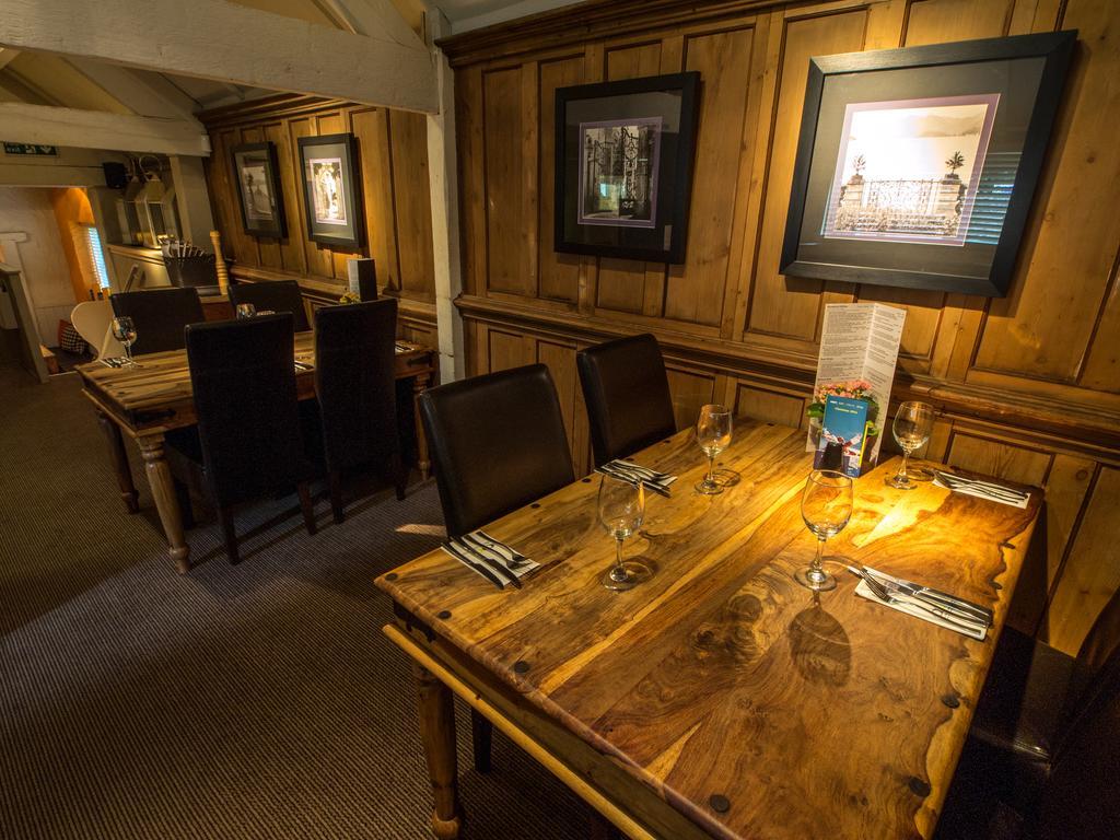 The Olde Coach House Inn Ashby Saint Ledgers Buitenkant foto