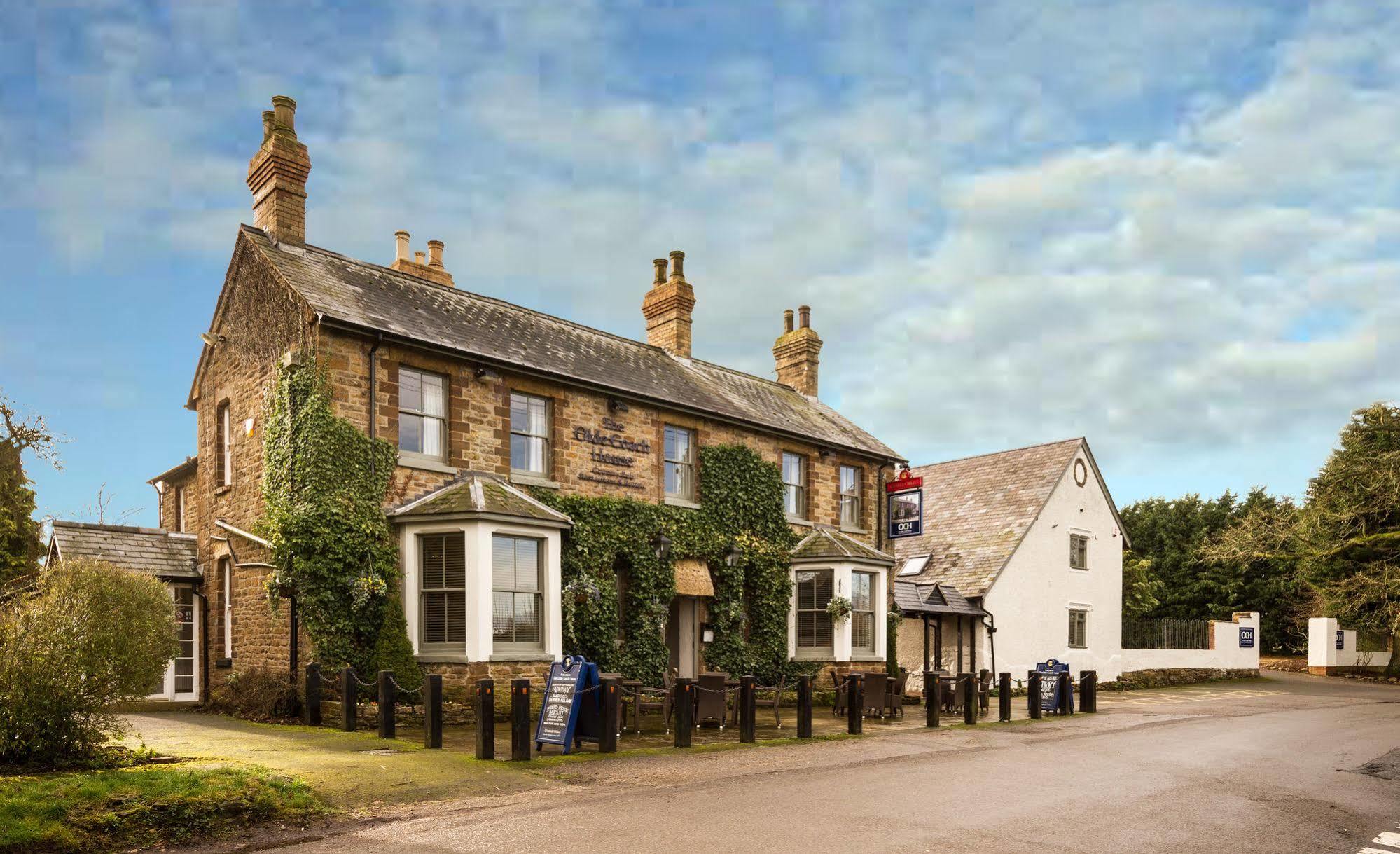 The Olde Coach House Inn Ashby Saint Ledgers Buitenkant foto